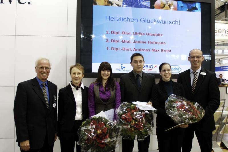 Prof. Reinhard Paulsen (VBIO), Dr. Angelika Rösler (Roche Applied Science), Ulrike Glaubitz (3. Preis), Andreas Max Ernst (1. Preis), Janine Hofmann (2. Preis) und Alexander Wurst (Deutsche Messe) - von links nach rechts