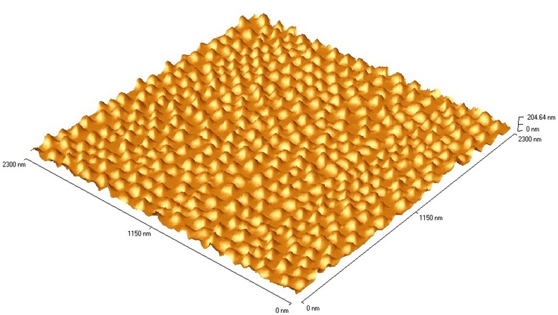 Silizium-Germanium-Pyramiden. Die Kantenlänge einer der Pyramiden beträgt rund 150 Nanometer. Abb.: Gerlitzke/IKZ