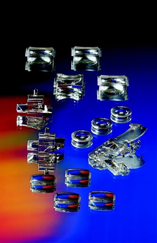 Kunststofflinsen der Fuji Magnetics GmbH