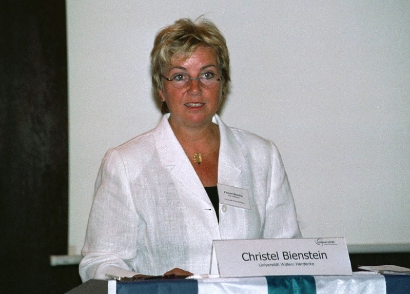 Prof. Christel Bienstein, Wegbereiterin der universitären Pflegeausbildung in Deutschland