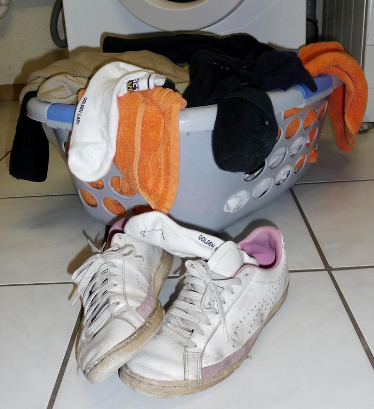 Foot fungus in the laundry basket?