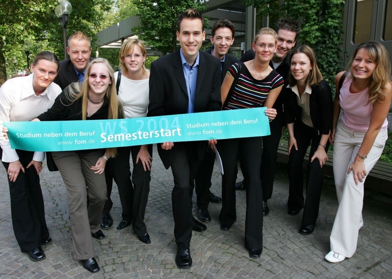 Bahnfrei für die Erstsemester der FOM.