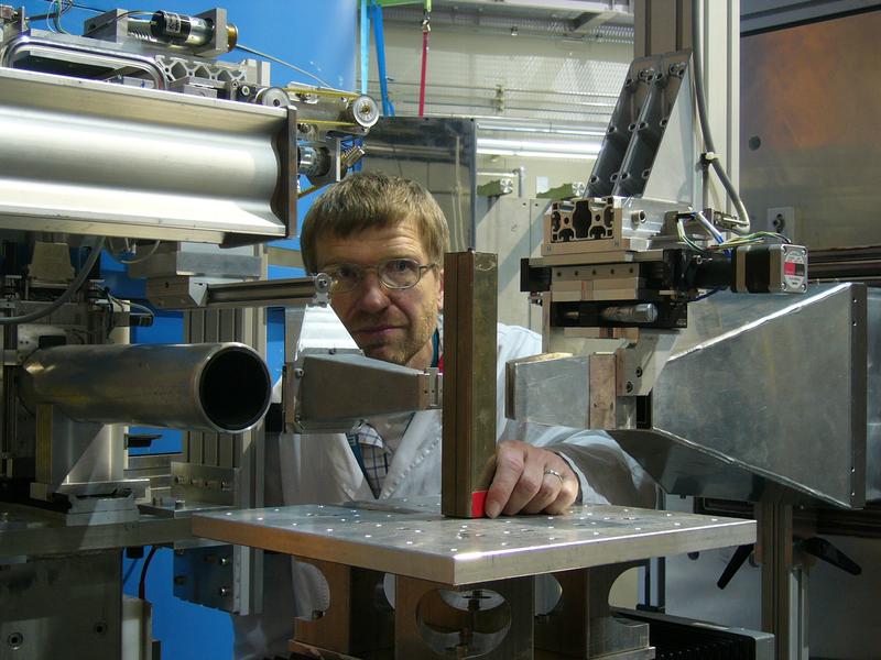 Untersuchung einer Akkuzelle von General Electric am Instrument STRESS-SPEC an der Forschungs-Neutronenquelle Heinz Maier-Leibnitz (FRM II) der TU Muenchen.