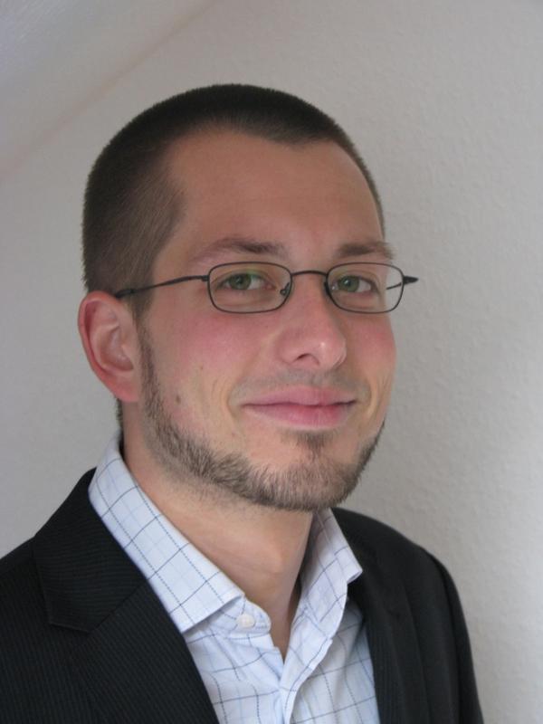 Diesjähriger Förderpreisträger ist der Marburger Sozialpsychologe Christian Issmer.