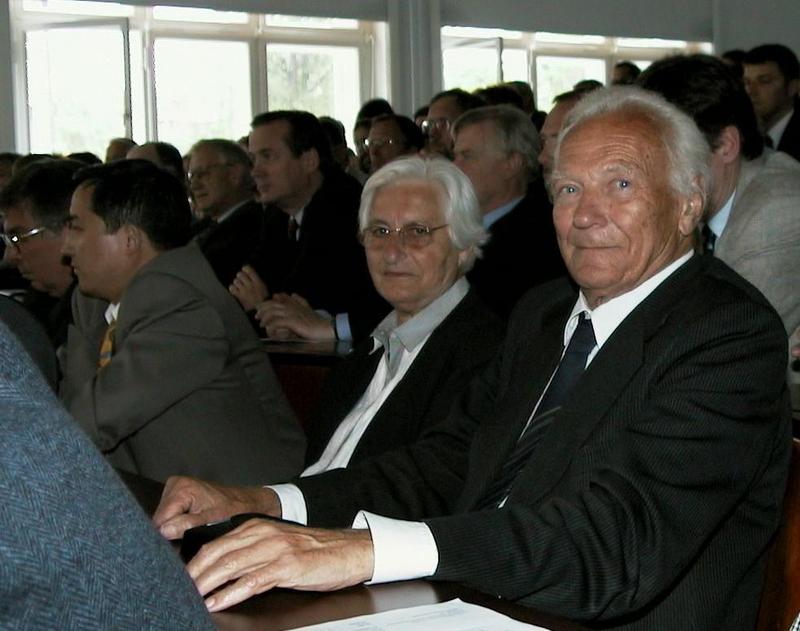 Wissenschaft als Brücke zwischen Ost und West: Professor Dr. W. Dreyer (rechts) hielt zu Zeiten des Kalten Krieges so weit möglich Kontakt zu ostdeutschen Forschern. (links im Bild: Frau Dreyer)