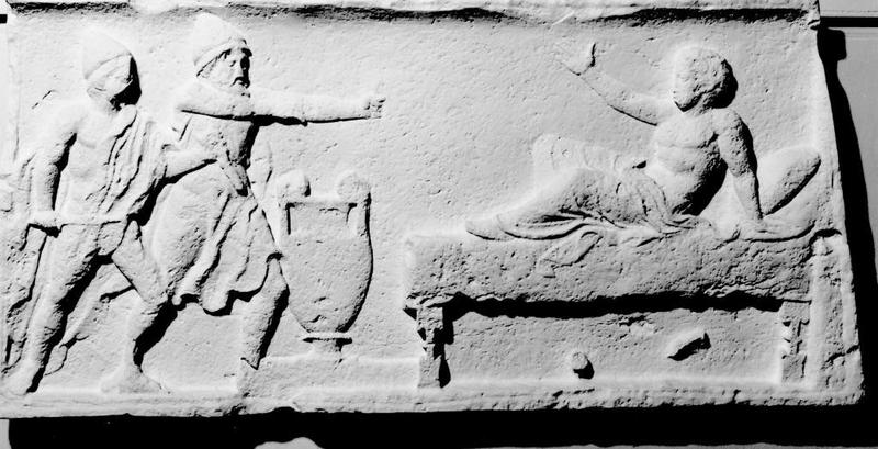 Das hier abgebildete Relief zeigt, wie Odysseus die Freier Penelopes tötet.