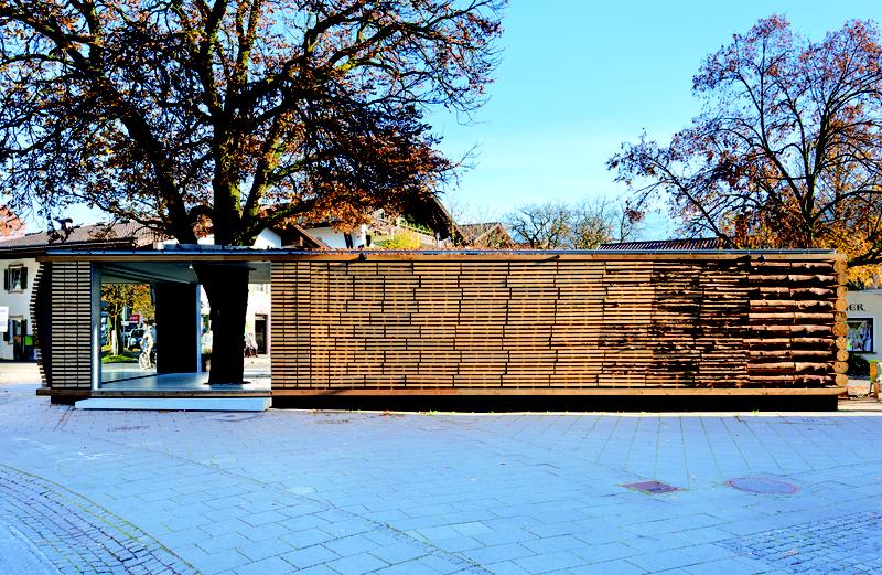 Der WM-Pavillon in Garmisch-Partenkirchen wurde von Sudierenden der Hochschule Biberach/Studiengang Architektur entwickelt und gebaut.