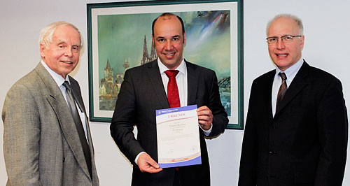 v.l.n.r.: RFH-Geschäftsführer Prof. Johannes Schinke, Prof. Dr.-Ing. Martin Reuber, RFH-Präsident Prof. Dr.-Ing. Günter Cox
