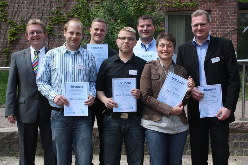 Ausgezeichnet wurden (von links):  Philipp Greschak, David Gellermann, Rene Krautstrunk, Florian Kaß, Sarah Miehe, Carsten von der Fecht.