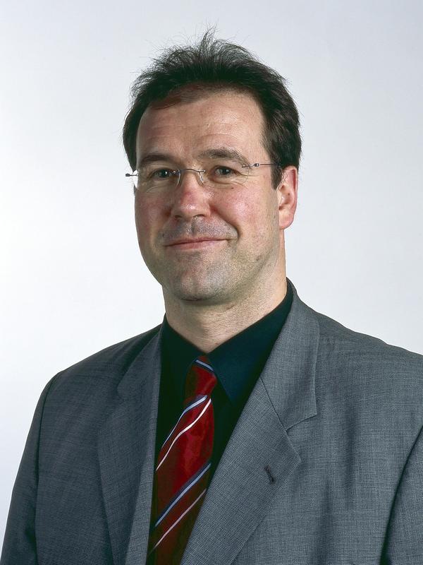 Prof. Dr. Michael Nelles