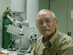 Überraschung bei der Untersuchung von Rattenzähnen: Prof. Dr. Wolfgang Arnold