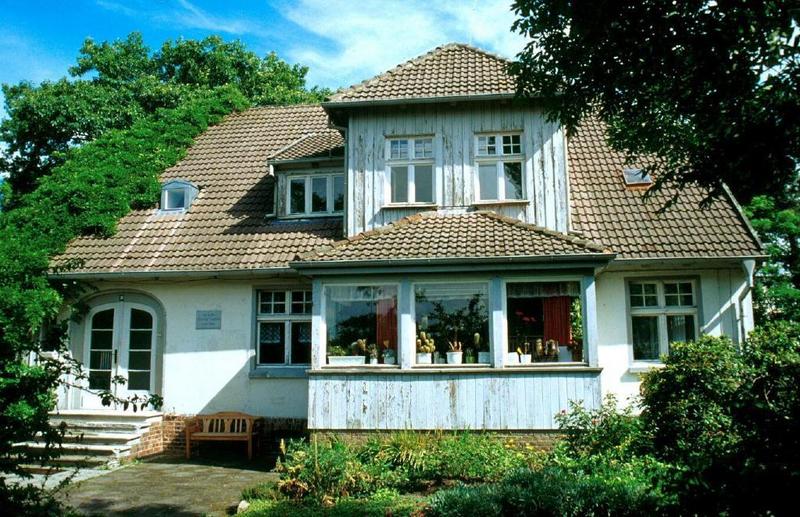 Das Loeffler-Haus auf der Insel Riems ist die Keimzelle des Riemser Forschungsstandortes. Ab 1910 arbeitete Friedrich Loeffler hier über den Erreger der Maul- und Klauenseuche.