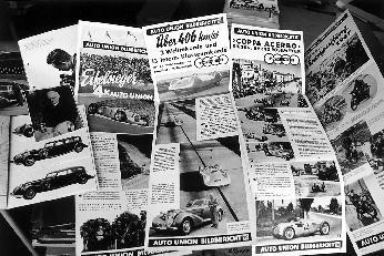 406 Stundenkilometer fuhr der Rennfahrer Bernd Rosemeyer 1937 auf der Reichsautobahn Frankfurt-Darmstadt - Weltrekord. Sein Wagen: Ein Auto Union. Diese alten Prospekte künden davon.