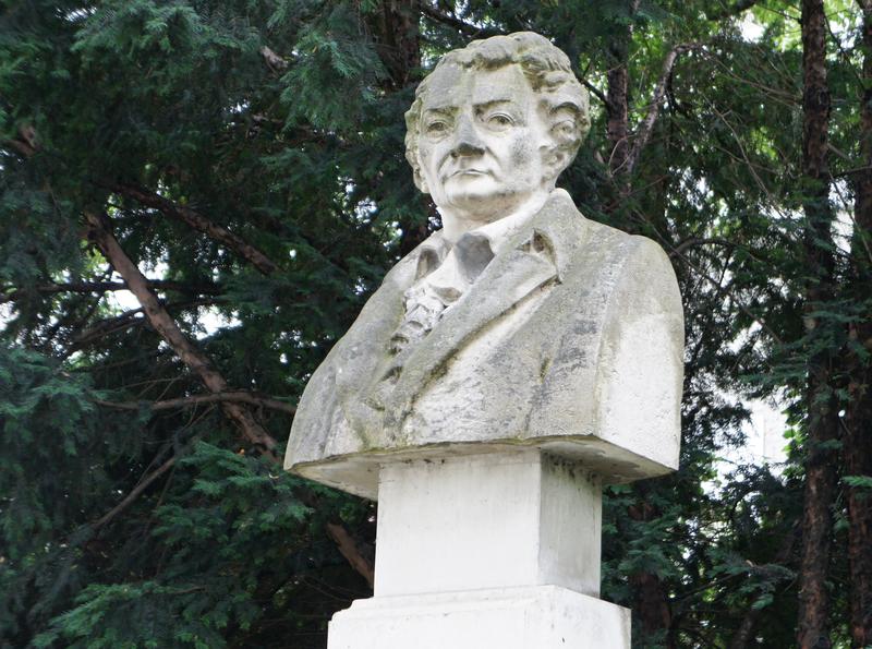 Der Begründer der modernen deutschen Strafrechtslehre Anselm Feuerbach studierte Philosophie und lehrte Jura an der Universität Jena