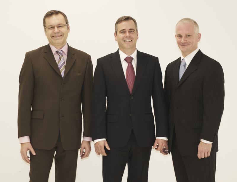 Die Preisträger (v.l.n.r.) Dr. Detlev Marpe , Prof. Dr. Thomas Wiegand und Dr. Heiko Schwarz, Fraunhofer Heinrich-Hertz-Institut
