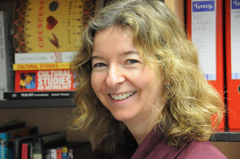 Nicole Waller ist Professorin für American Cultural Studies an der Universität Würzburg. 