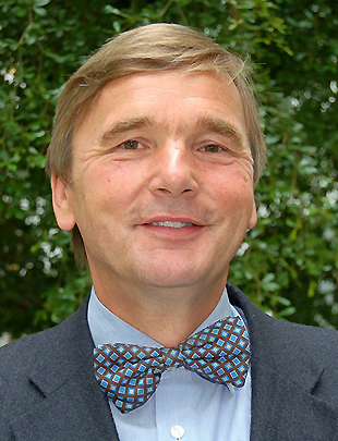 Der Zahnmediziner Prof. Dr. Georg Meyer