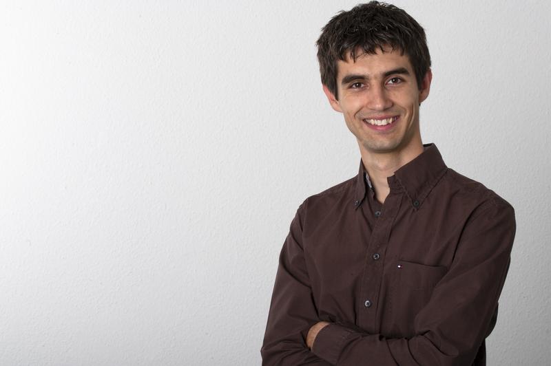 Andrei Macavei, Jura-Student an der Saar-Uni, vermarktet das Getriebe.