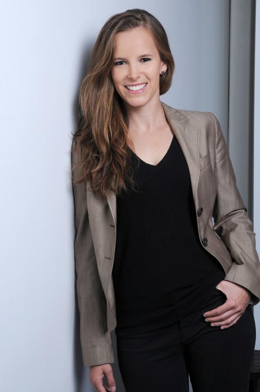 Dr. Mira Maier