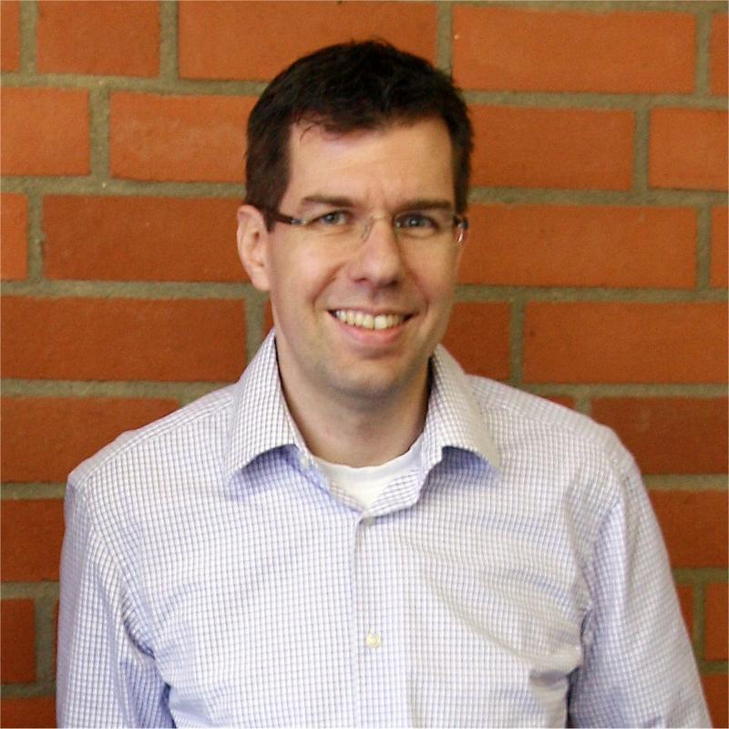 PD Dr. Udo Schneider, Wissenschaftliches Institut der Techniker Krankenkasse für Nutzen und Effizienz im Gesundheitswesen (WINEG); bis vor kurzem Wissenschaftlicher Mitarbeiter am Lehrstuhl für Finanzwissenschaft der Universität Bayreuth.