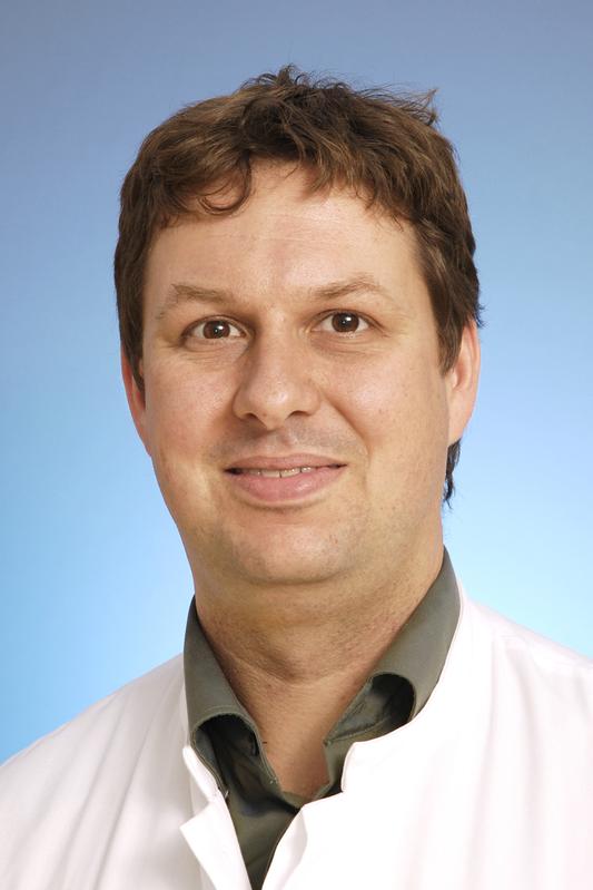 Prof. Dr. med. Christian Geis erforscht am UKJ neuroimmunologische Erkrankungen
