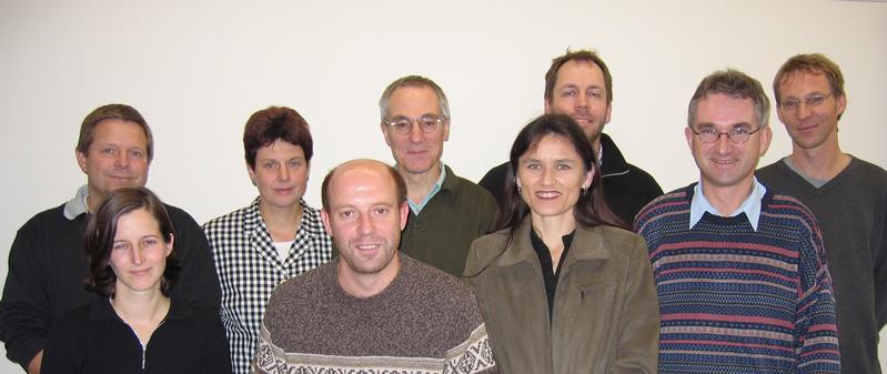 Ein Kompetenznetzwerk aus drei FH-Studiengängen: die Arbeitsgruppe Geoinformatik von links nach rechts Prof. Dr. Rüdiger Anlauf, Dorothea Ludwig, Dr. Ilona Brückner, Lothar Ulferts, Dr. Hans Schön, Prof. Dr. Martina Klärle (Leitung), Arndt Kielhorn, Gerold Roetmann, Kai Lorenz.