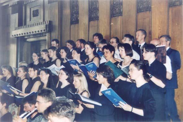 Sei zehnjähriges Jubiläum feiert in diesen Tagen der Motettenchor der Chemnitzer Uni. Unser Bild zeigt die Sänger bei einem Konzert im Chemnitzer Rathaus.