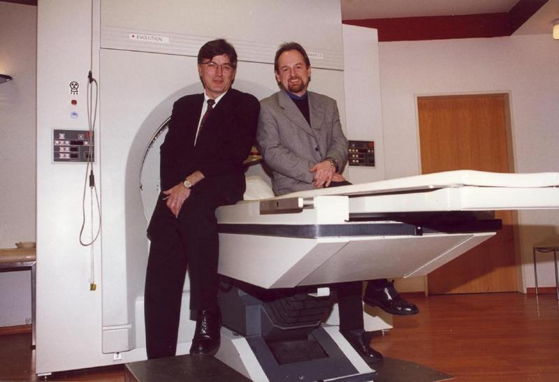 Prof. Dr. Rainer Seibel (l,) und Prof. Dr. Werner Neddermeyer wollen mit Hilfe modernster Bildcomputer die Medizintechnik im nördlichen und westlichen Ruhrgebiet voran treiben. Foto: FHG/BL, Abdruck honorarfrei