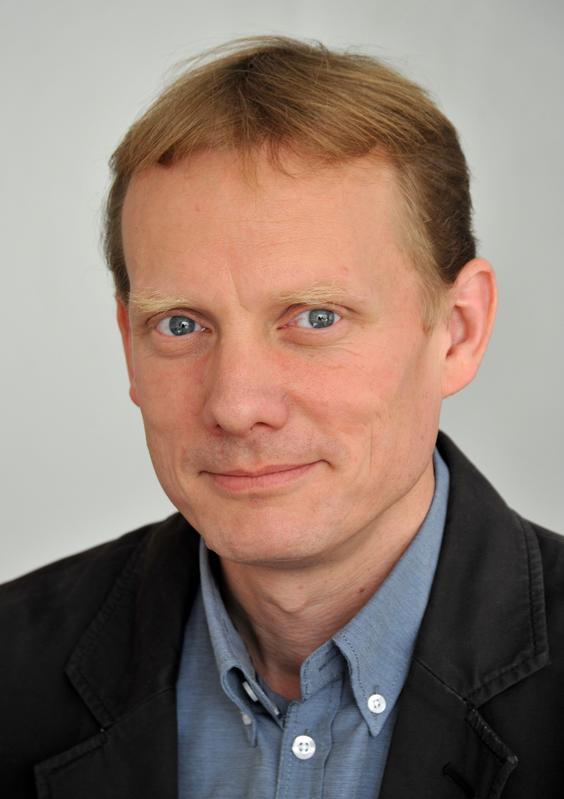 Der Jenaer Slawist Prof. Dr. Thede Kahl leitet das neue Forschungsvorhaben, bei dem die Eingewöhnungsphase in ein anderes Land auf sprachlicher Ebene erleichtert werden soll.