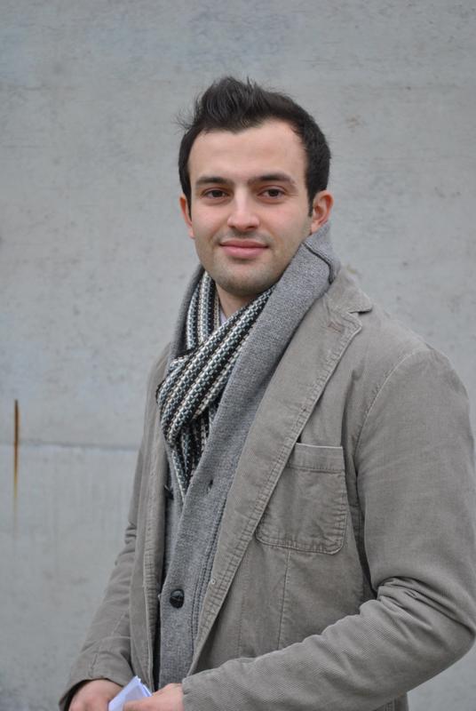 Der Medizinstudent Hussam Al-Raheb erhält den DAAD-Preis 2012.