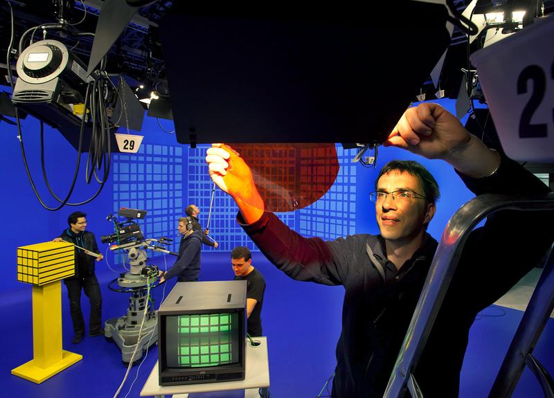 Im virtuellen Studio der TU Ilmenau