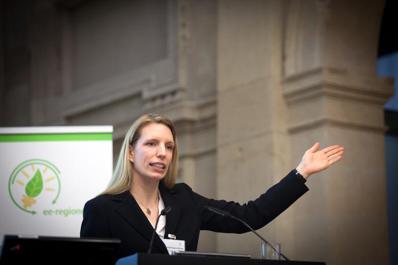 Dr. Chantal Ruppert-Winkel, Zentrum für Erneuerbare Energien (ZEE) der Universität Freiburg, Projektleiterin des Projekts EE-Regionen