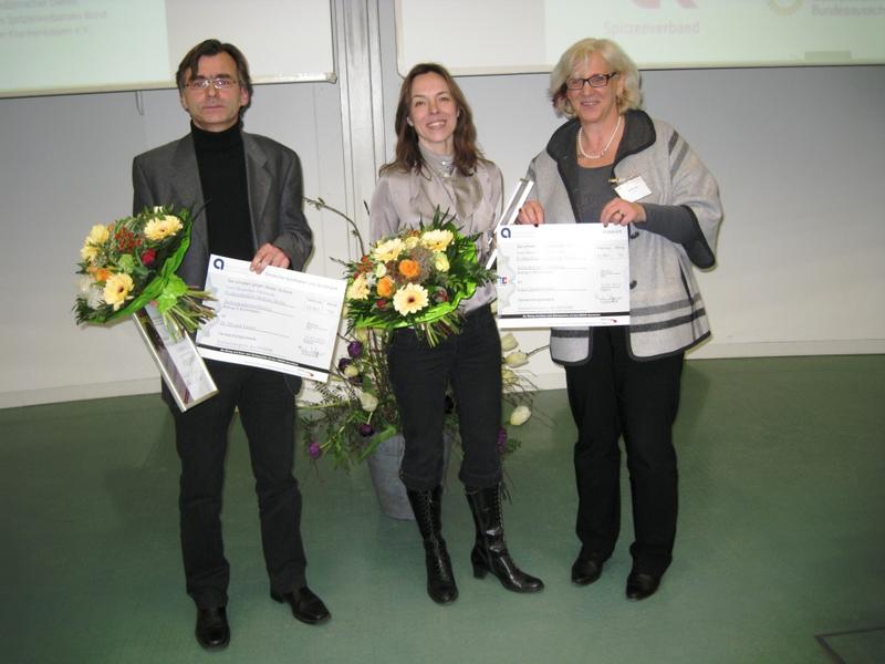 Preisträger 2013 (v.l.n.r.): Dr. T. Liesen, C. Gürkov und Laudatorin S. Sänger
