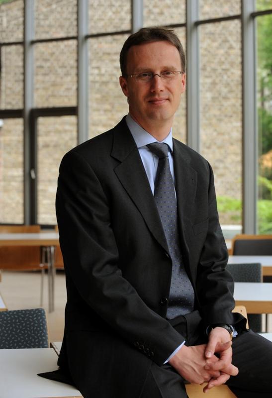 Der neue Rektor der Hochschule der Sparkassen-Finanzgruppe: Prof. Dr. Bernd Heitzer