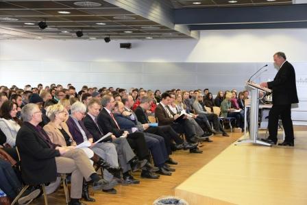 Vizepräsident Prof. Dr. Dietrich Holz