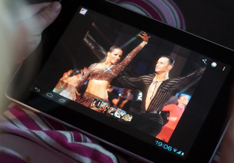 Tanzen im Fernsehen, wie bei der Tanz-Show „Let’s Dance“, motiviert Zuschauer dazu, sich bei Tanzkursen oder in Tanzvereinen anzumelden, hat eine Studie der Universität Jena belegt.
