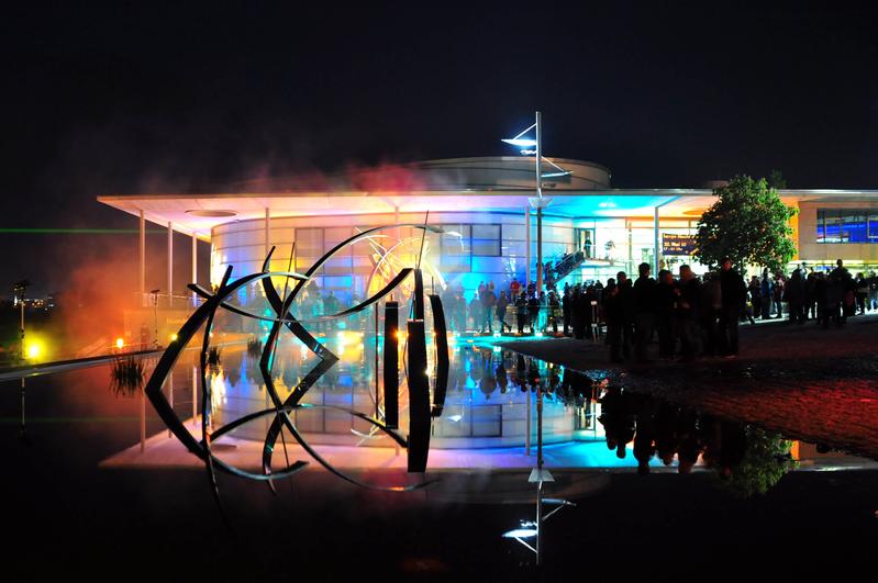 Unter dem Motto "Glanzlichter 2013" lädt die TU Ilmenau am 25. Mai zur Langen Nacht der Technik ein.