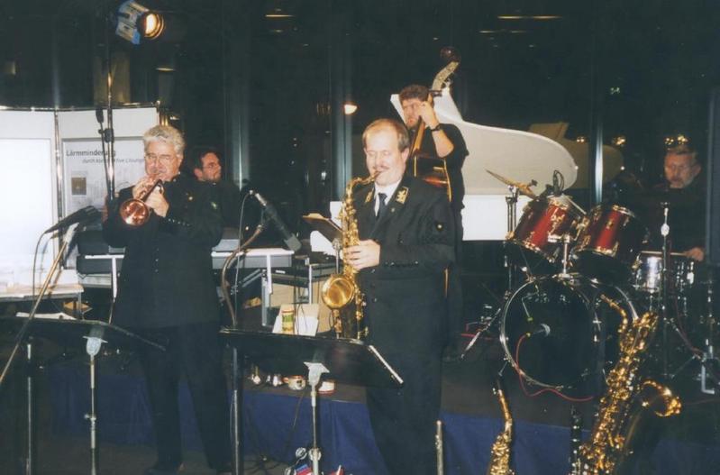 Professor Dr.-Ing. Dr. h.c. Peter Dietz in seinem Element - als Trompeter (links) der Band "Mainstream Unlimited".