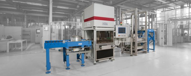 Der »Wheelinspector« macht erstmals die berührungslose Messung von Leichtmetallrädern direkt im Produktionsablauf möglich.