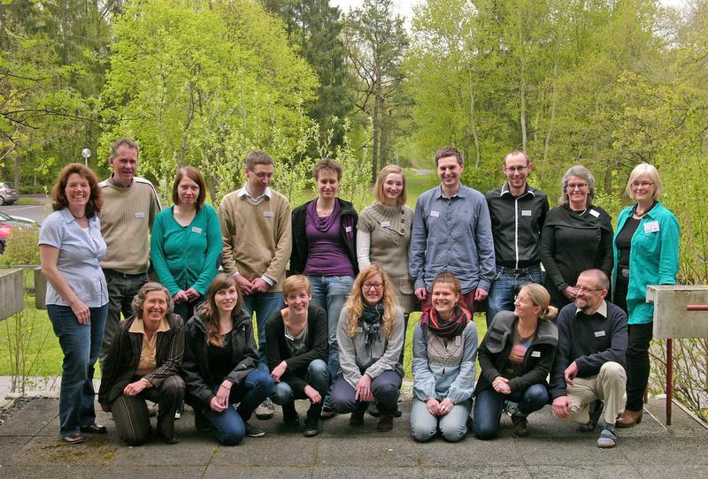 Dozenten und Teilnehmer der Auftaktveranstaltung zur neuen Schwerpunkt-Curriculum Primärversorgung mit Gastdozentin Helen Batty (hintere Reihe, 2.v.r.) 