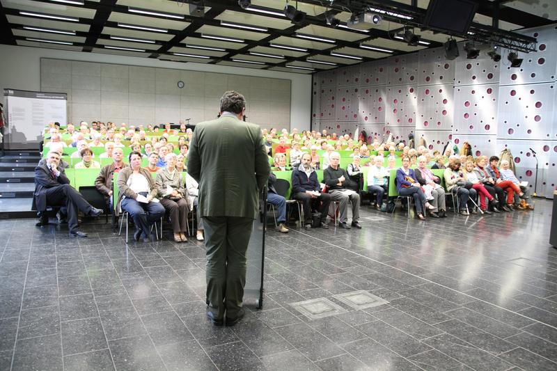 GenerationenHochschule zum Thema „Esskultur und Kultur des Essens“ mit Ingo Swoboda im AudiMax der Hochschule Harz.