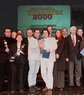 Preisträger und Preisstifter beim Multimedia Transfer 2000