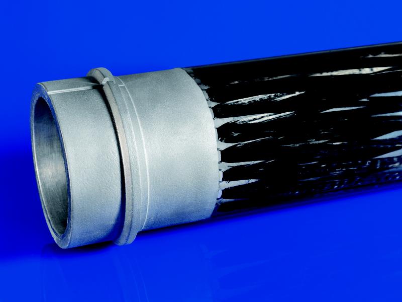 Rohrstoß als Hybridverbindung zwischen einem Aluminium-Druckgussbauteil und CFK mithilfe von Titandrahtschlaufen als Übergangsstruktur (© Fraunhofer IFAM).