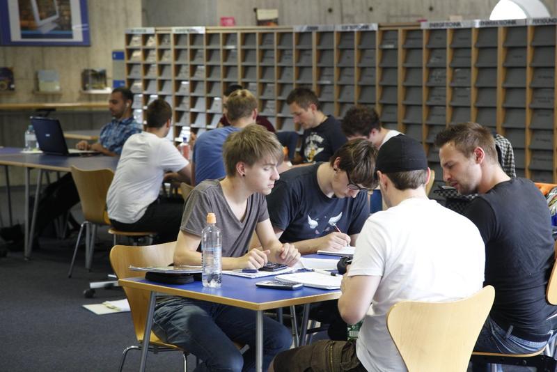 Infoveranstaltung zur Anerkennung beruflicher Leistungen für ein Studium der Sozialen Arbeit an der FH FFM.