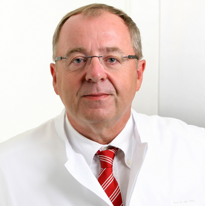 Prof. Dr. Wolfgang Motz vom Vorstand der Stiftung DHD. Der Kardiologe ist Direktor des Herz- und Diabeteszentrums Mecklenburg-Vorpommern.