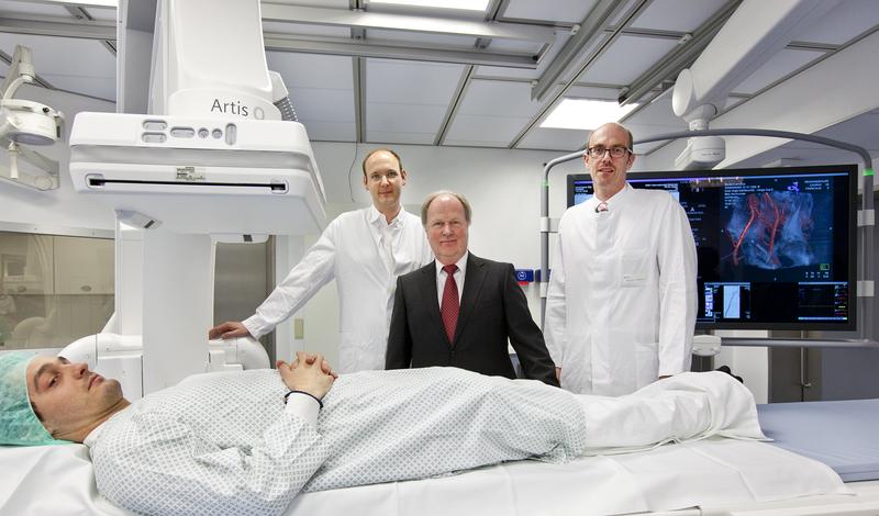 PD Dr. med. Bernhard Meyer, Dr. Heinrich Kolem, Professor Dr. med. Frank Wacker (v.l.n.r.).