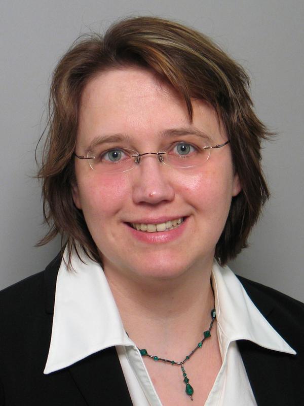 Dr. Andrea Viehhauser