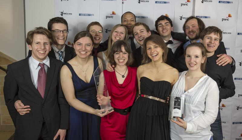 Bestes deutsches AIESEC-Lokalkomitee: Anfang des Jahres erhielt die Karlsruher Gruppe den „PwC Award“ für herausragende Leistungen (Foto: Hauke Ratki, AIESEC Deutschland) 