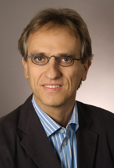 Um "Reflexive Politikberatung" geht es in dem von Prof. Dr. Christoph Weller geleiteten ForChange-Teilprojekt.
