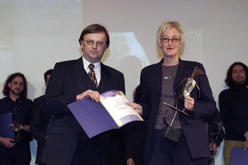 Gewinnerin beim Multimedia Transfer 2001: Anja Pfeiffer mit "Zwischenraum"